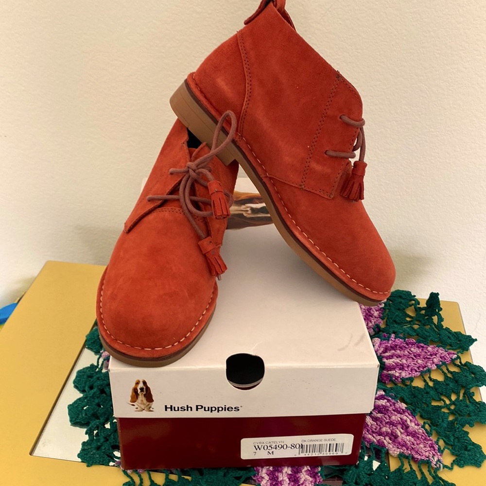 Hush Puppies Cyra Catelyn Dk Orange Suede lace up ankle boots NIB 7